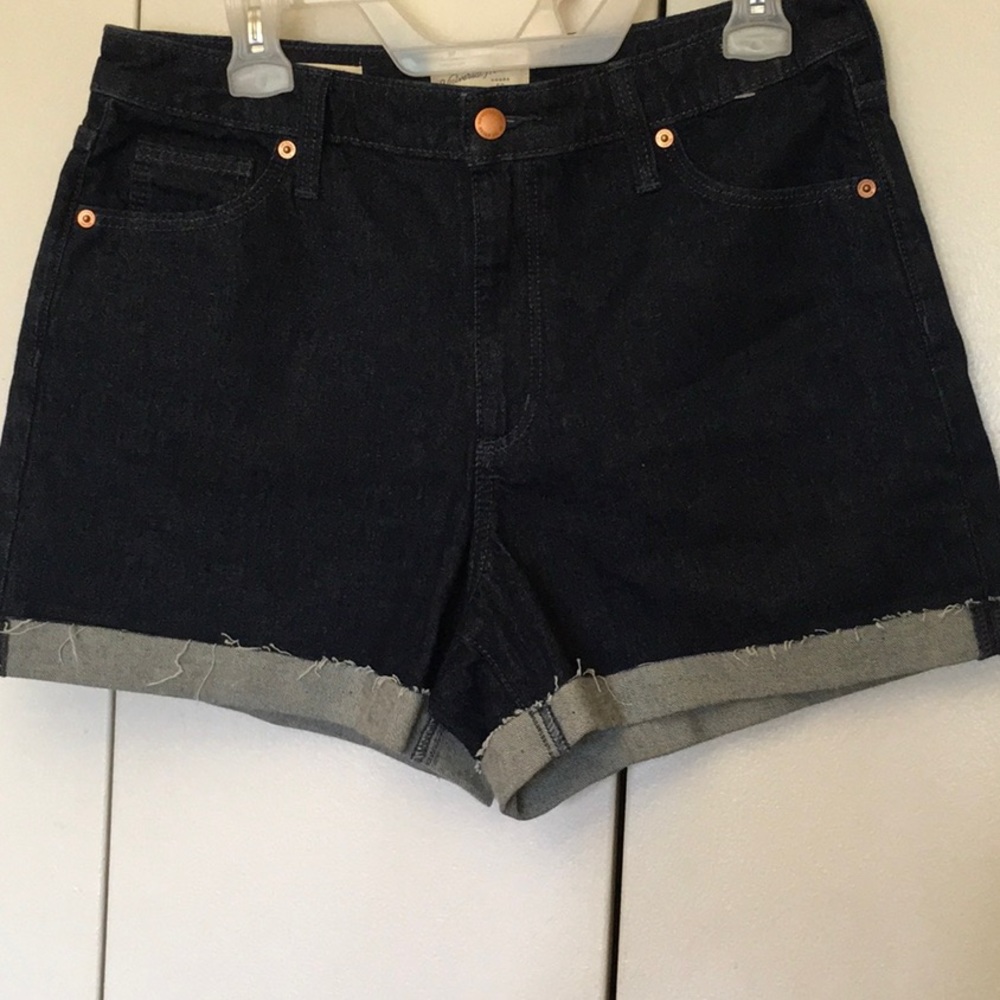 Universal Thread Shorts